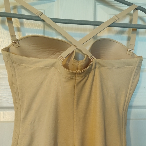 Shapewear Bodysuit - Removable/Convertible Straps - Size 38D - Picture 7 of 12